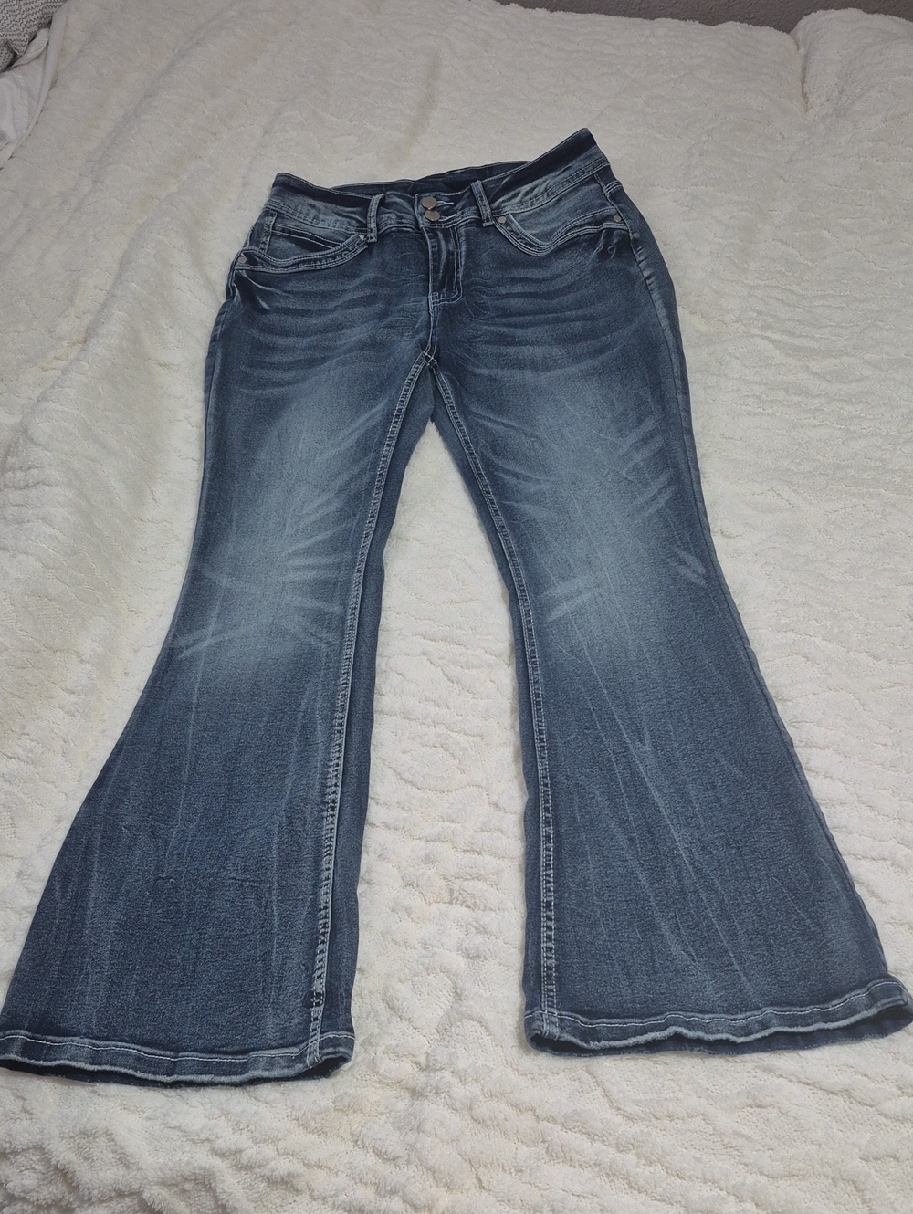 Women's Mid Wash Flared Jeans - Blue